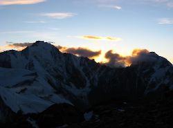 Закат в горах Осетии