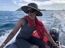 Marina Cay, после коктейля Painkiller, гонки на тузике по бухте